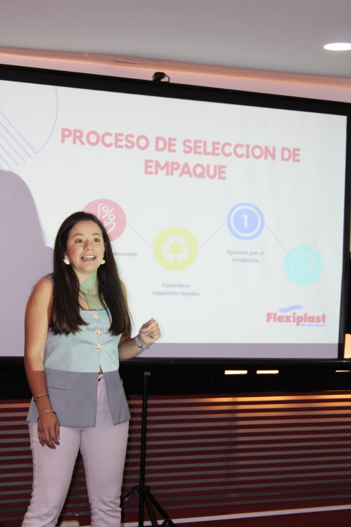 Flexiplast e Injectplast impulsan la sostenibilidad y la economía circular en el ecosistema emprendedor ecuatoriano